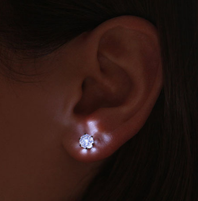 Vous serez la plus sexy avec ces Boucle D'oreilles à LED